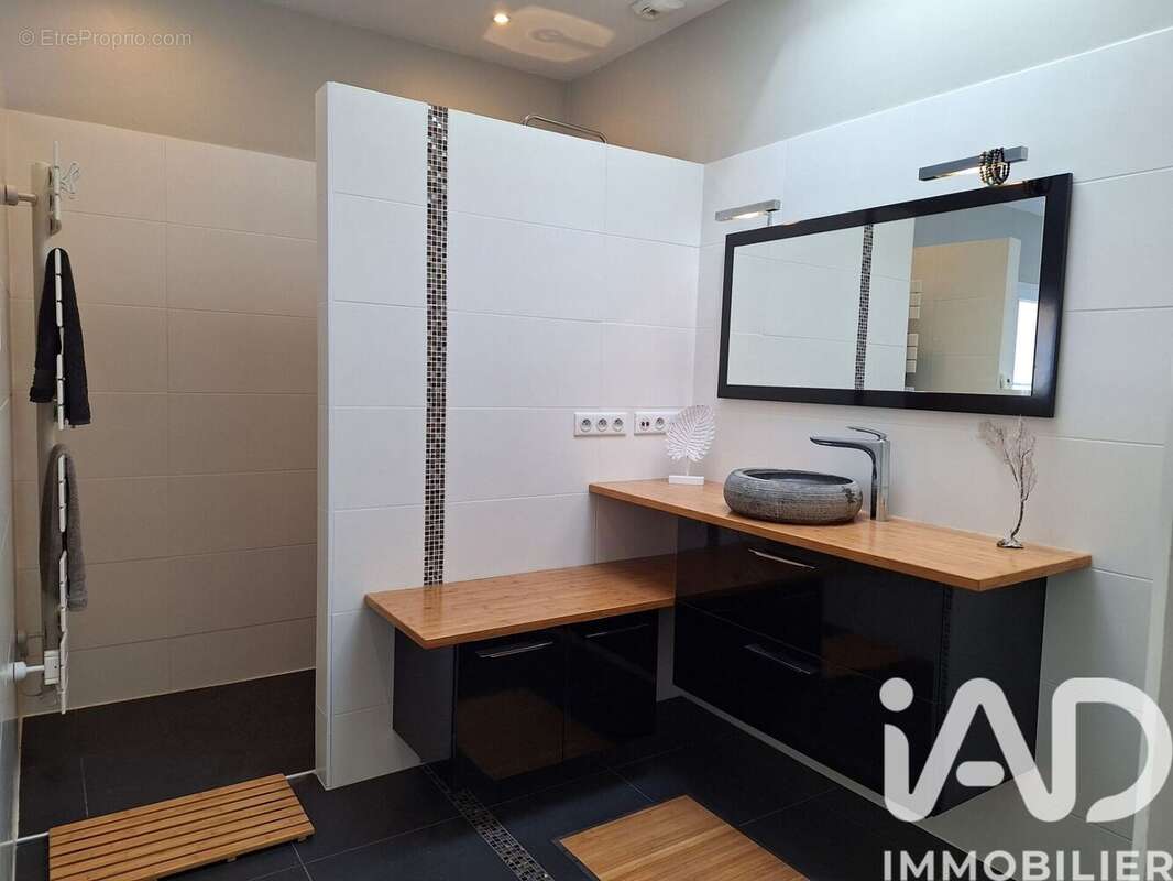 Maison 154 m² à Saillans  - photo 8