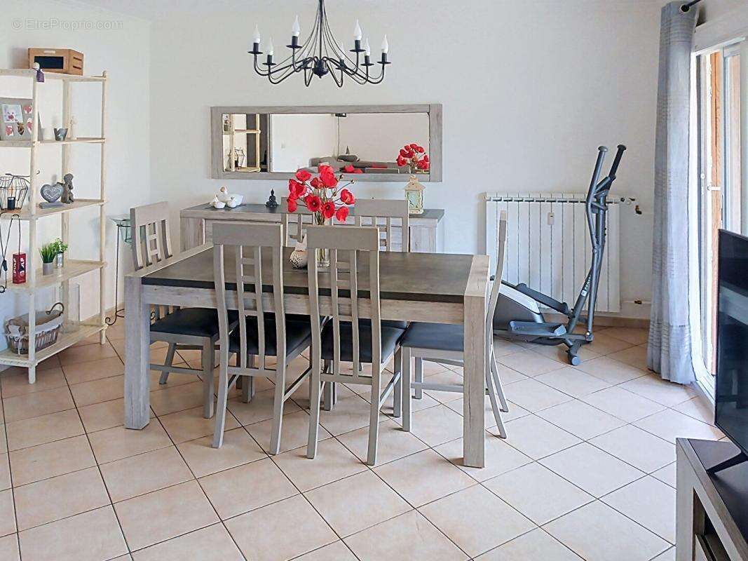 Appartement T3/4 avec terrasse - Brignoles - photo 6