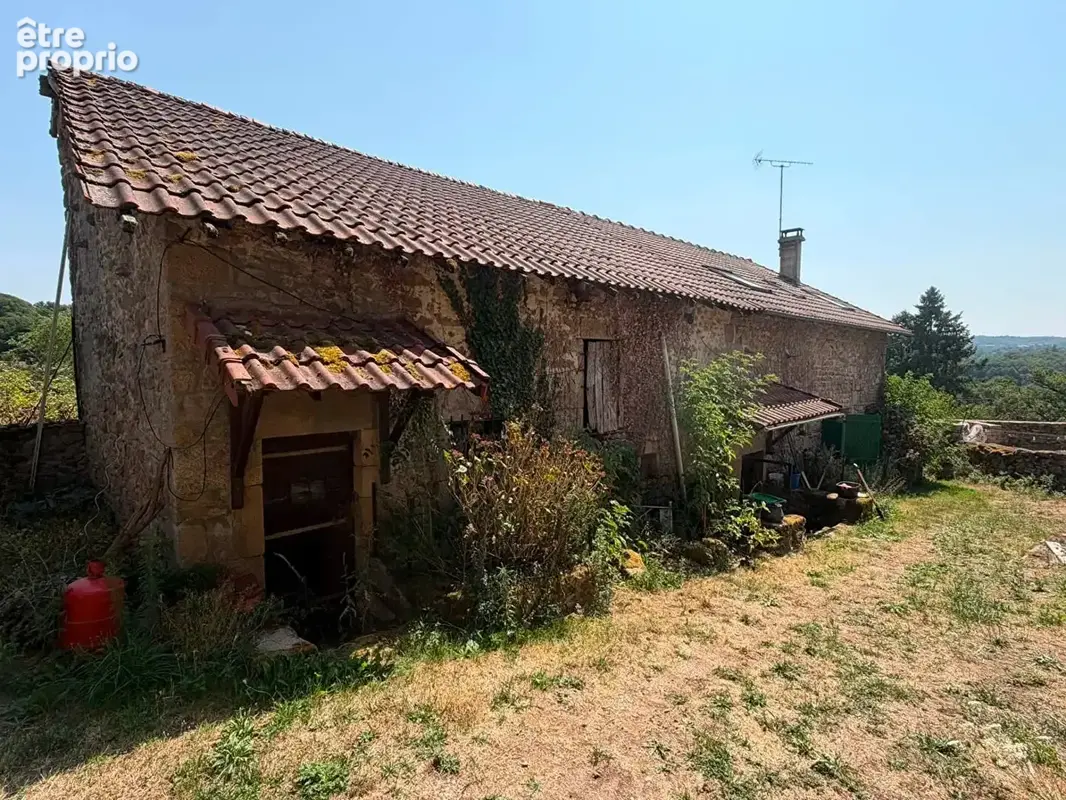 HAUTE-VIENNE ? Belle maison en pierre avec une seconde maison à rénover, grange et vue exceptionnelle. - photo 8