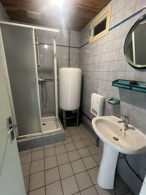 Maison à SAINT-APOLLINAIRE-DE-RIAS