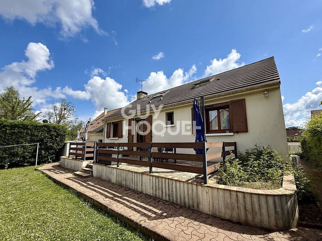 Maison à EPONE
