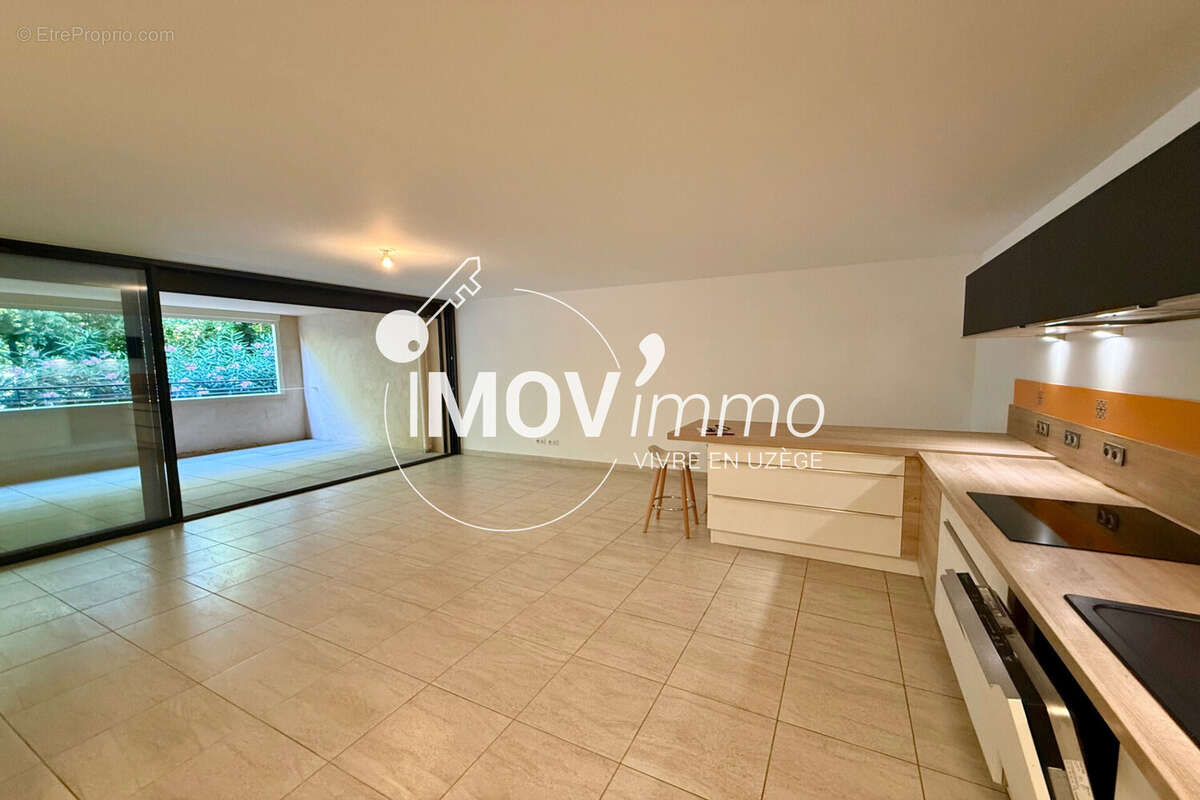 Appartement 80 m² à Uzes  - photo 5