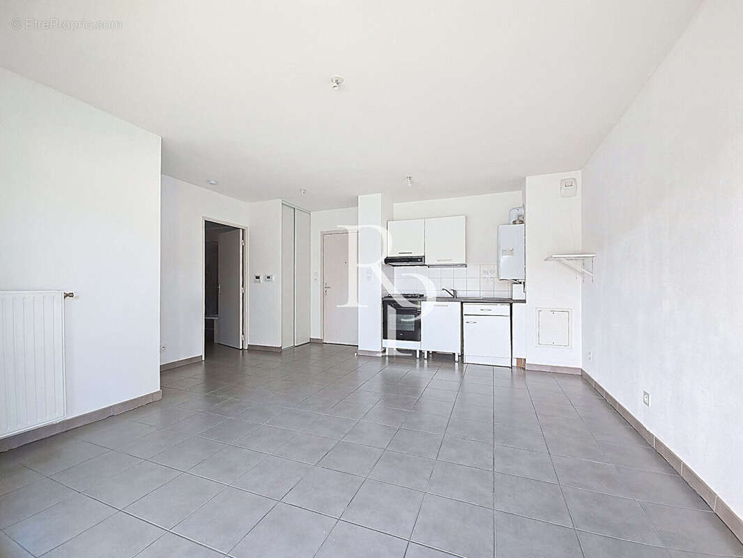 Appartement à CRAPONNE