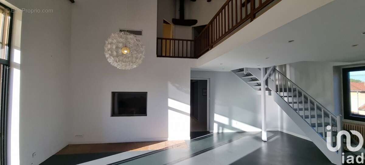 Photo 5 - Maison à CHARNAY-LES-MACON