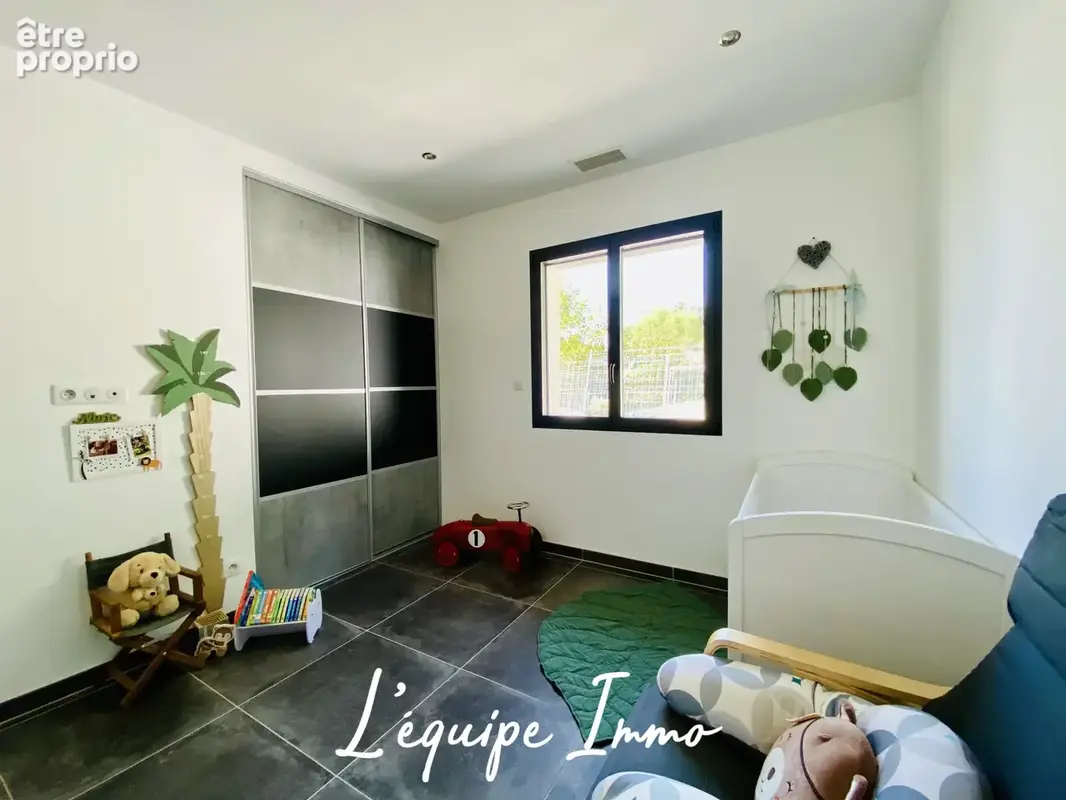 Maison T4 avec piscine et garage sur terrain de 1100m2 - photo 17