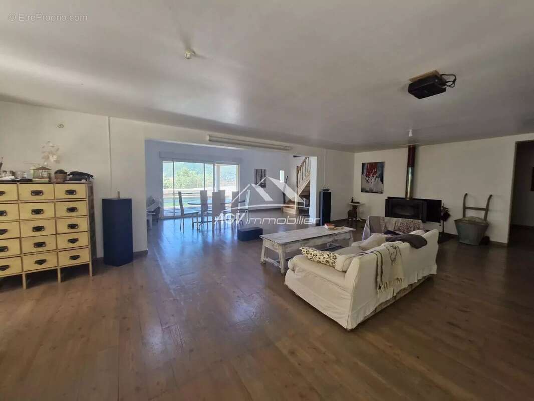 Maison à SAINT-FLORENT-SUR-AUZONNET