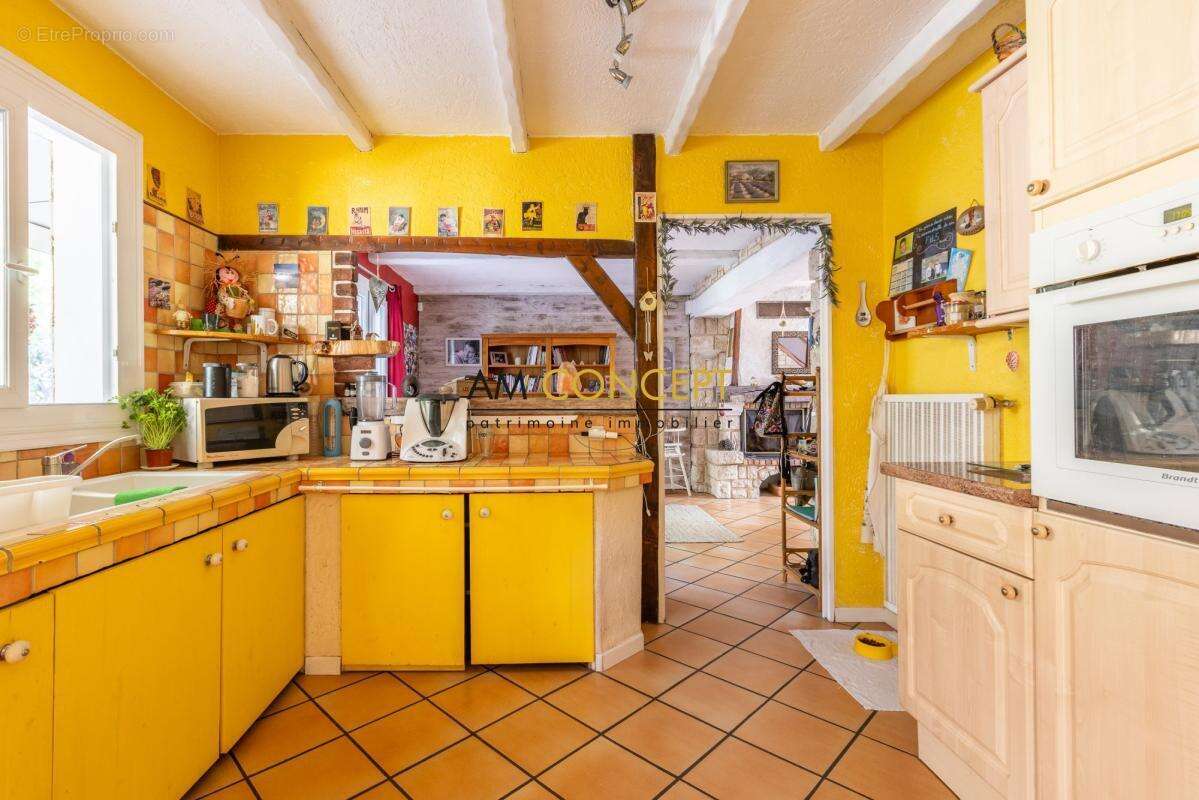 Maison à BERRE-LES-ALPES