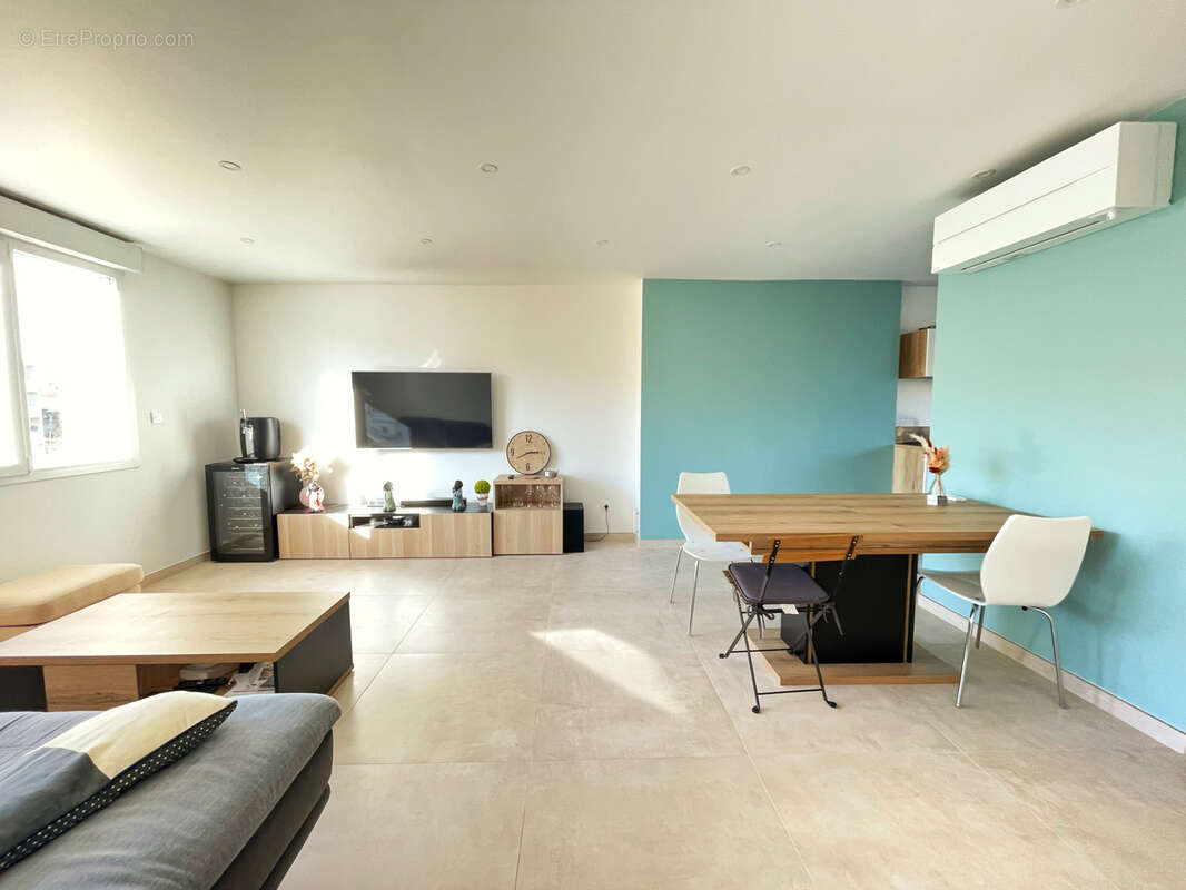 Appartement à PIERRE-BENITE