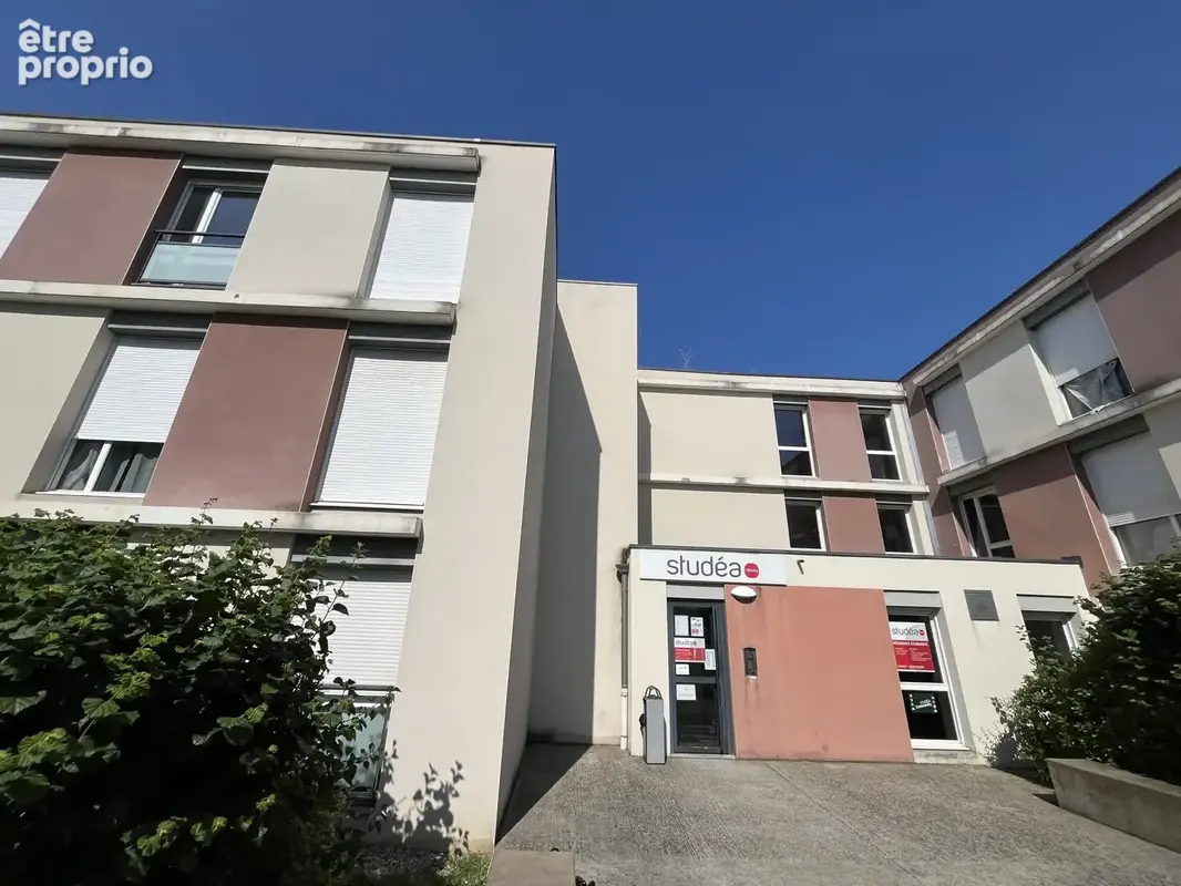 Photo Appartement à Bron au prix de 65 000€