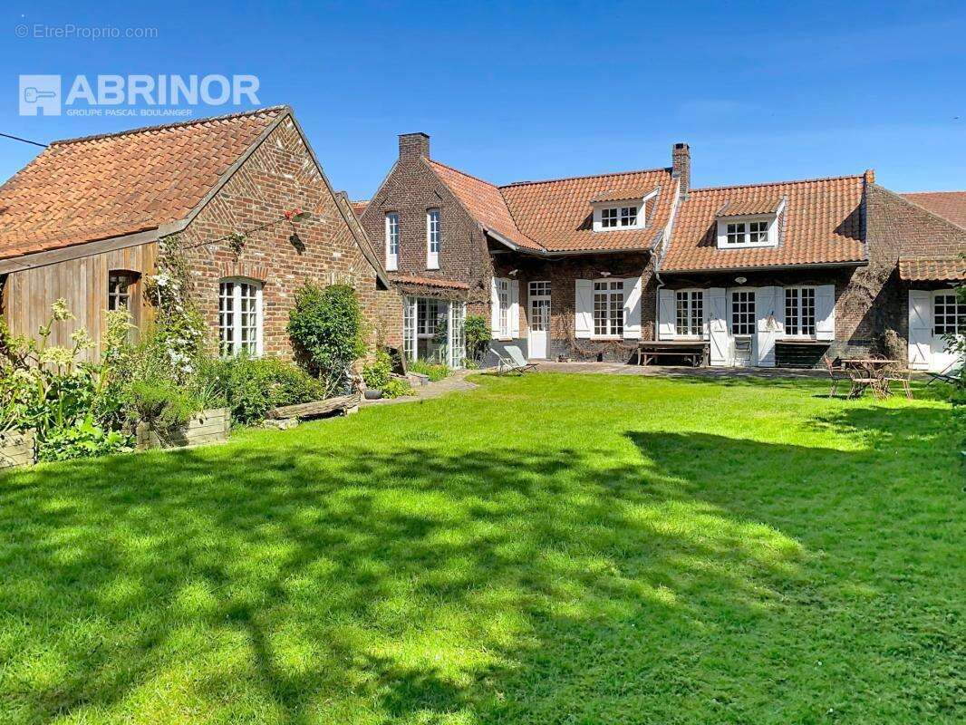 Maison à AVELIN