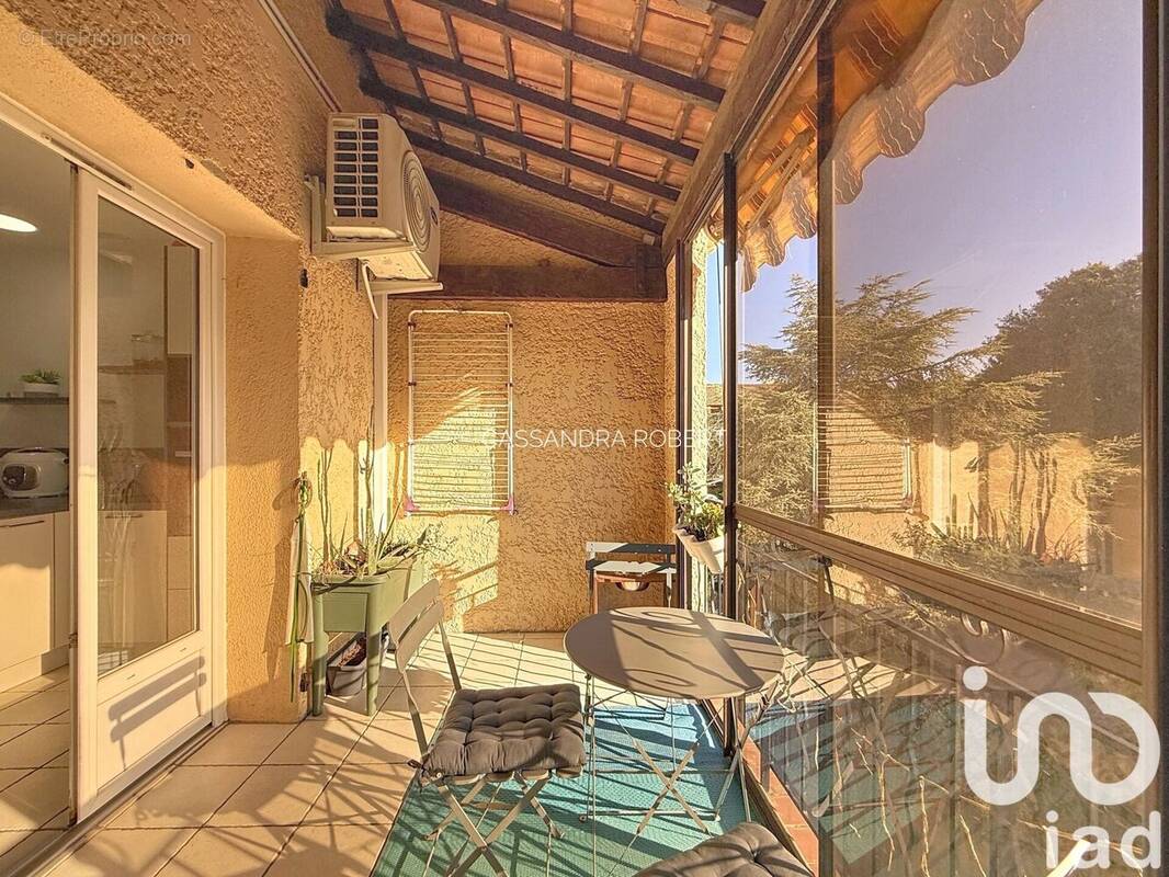 Photo 1 - Appartement à OLLIOULES