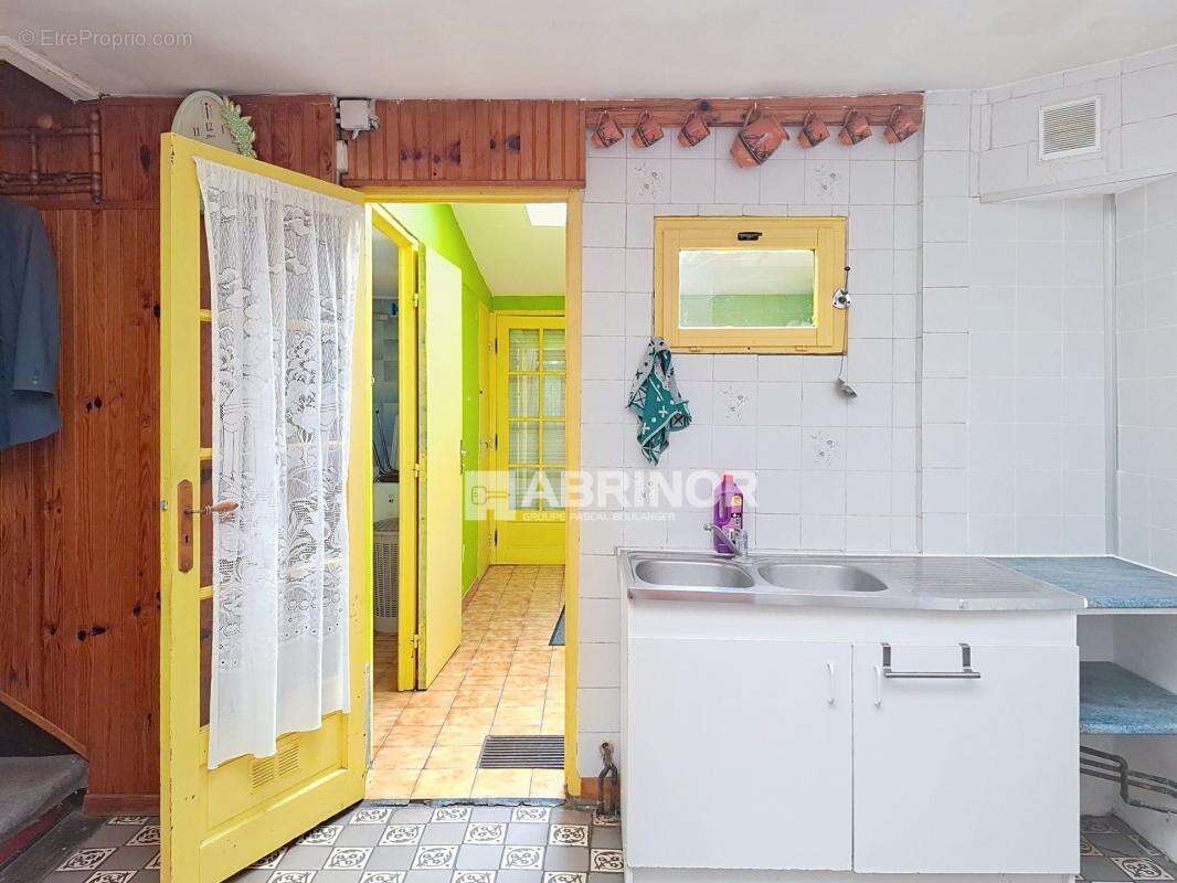 MAISON à rénover- TOURCOING - Métro Phalempins - photo 3