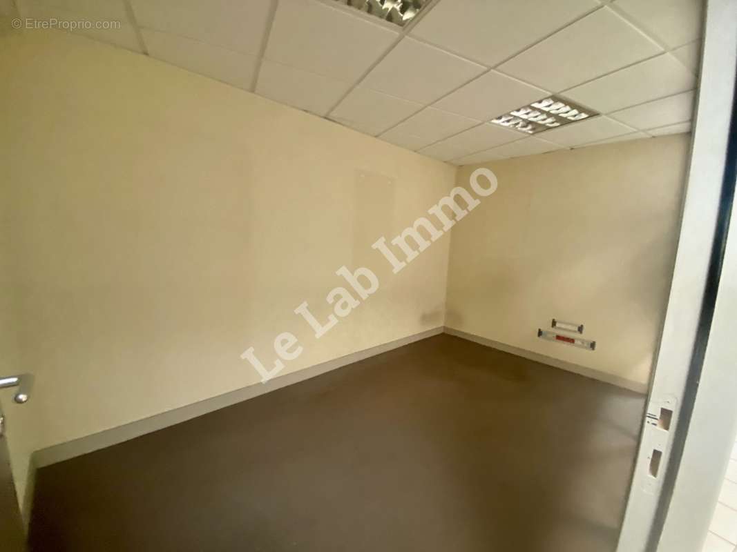 Commerce à HARFLEUR