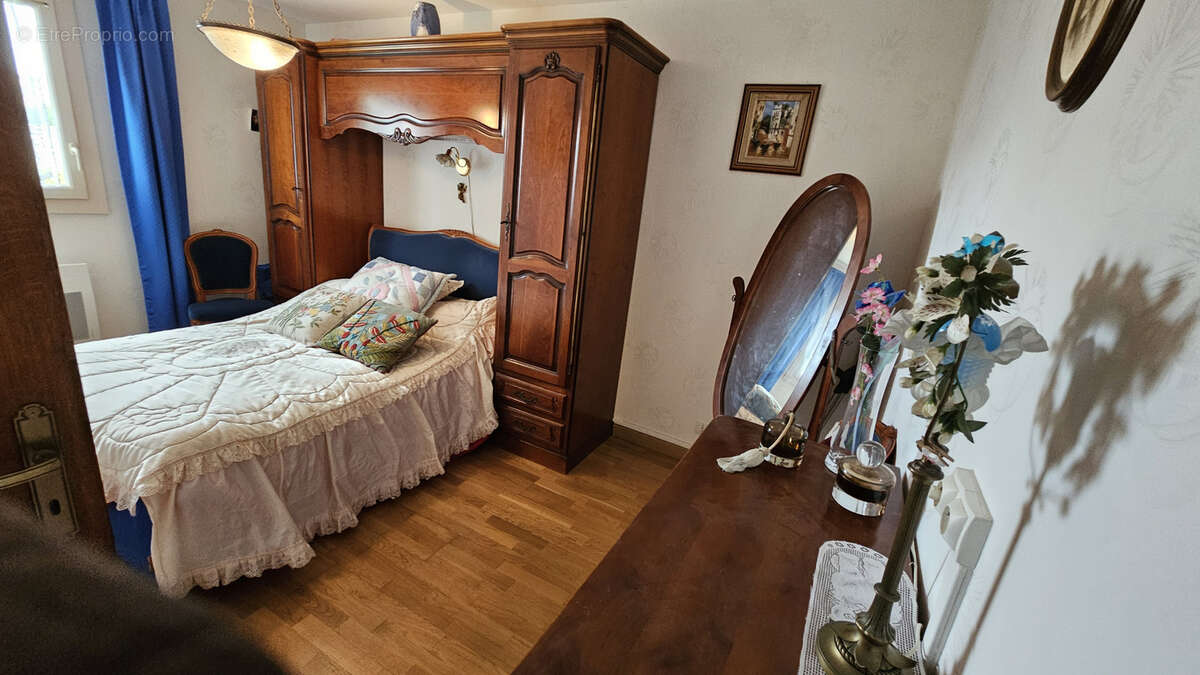 Maison à PAREMPUYRE