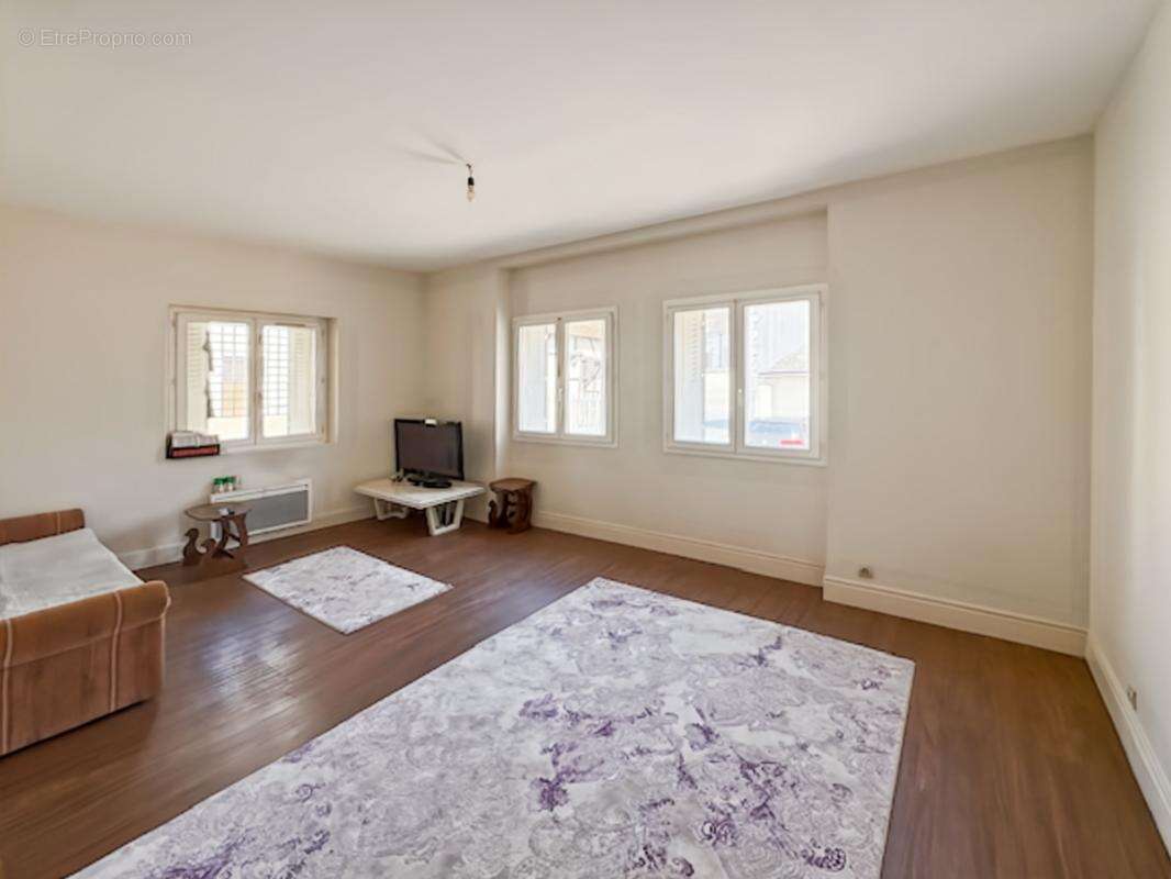 Appartement À Vendre - photo 2