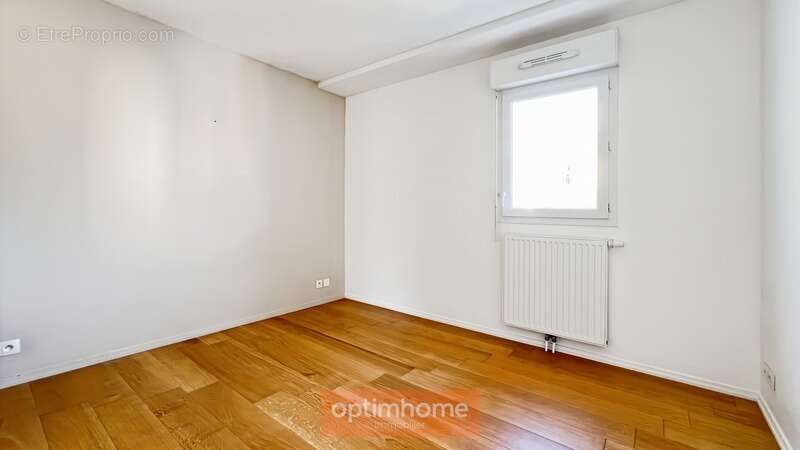 Appartement à VEZIN-LE-COQUET