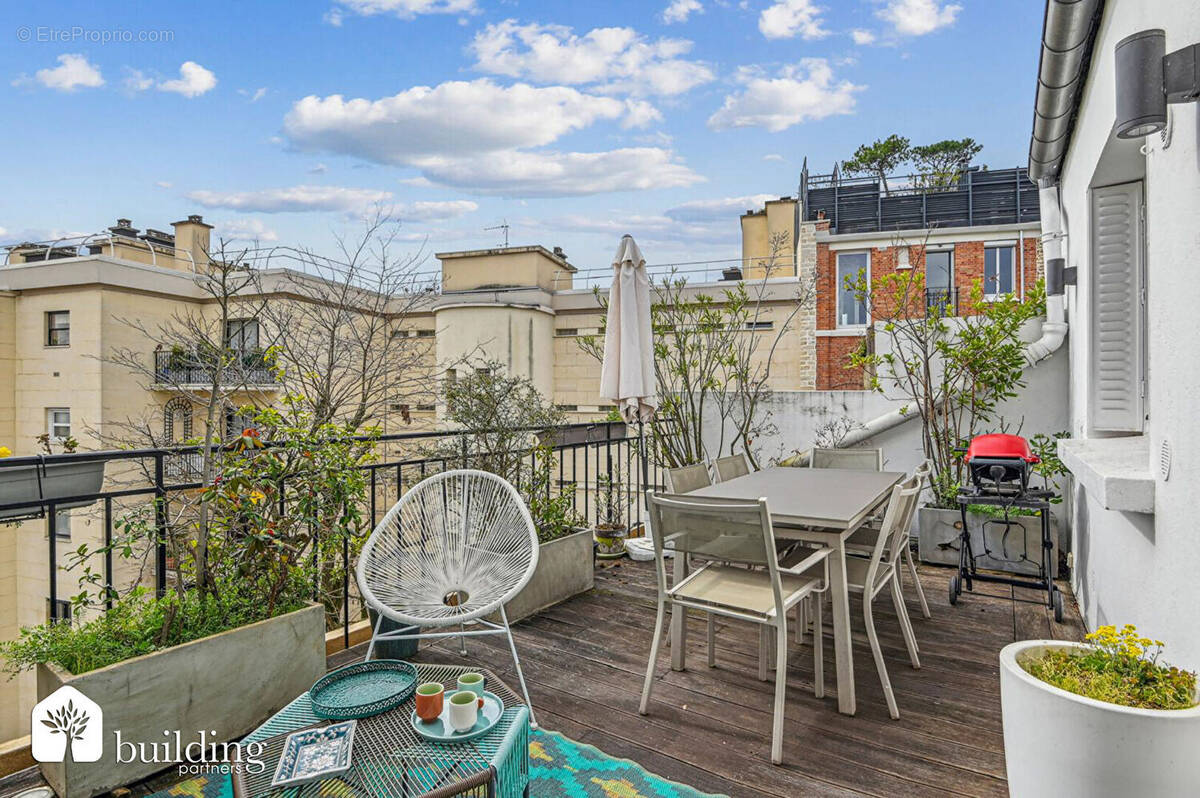 Appartement à NEUILLY-SUR-SEINE
