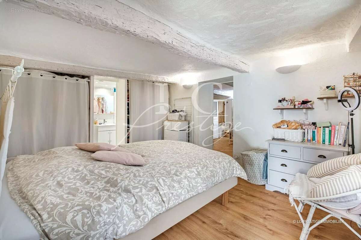Appartement à SEILLANS