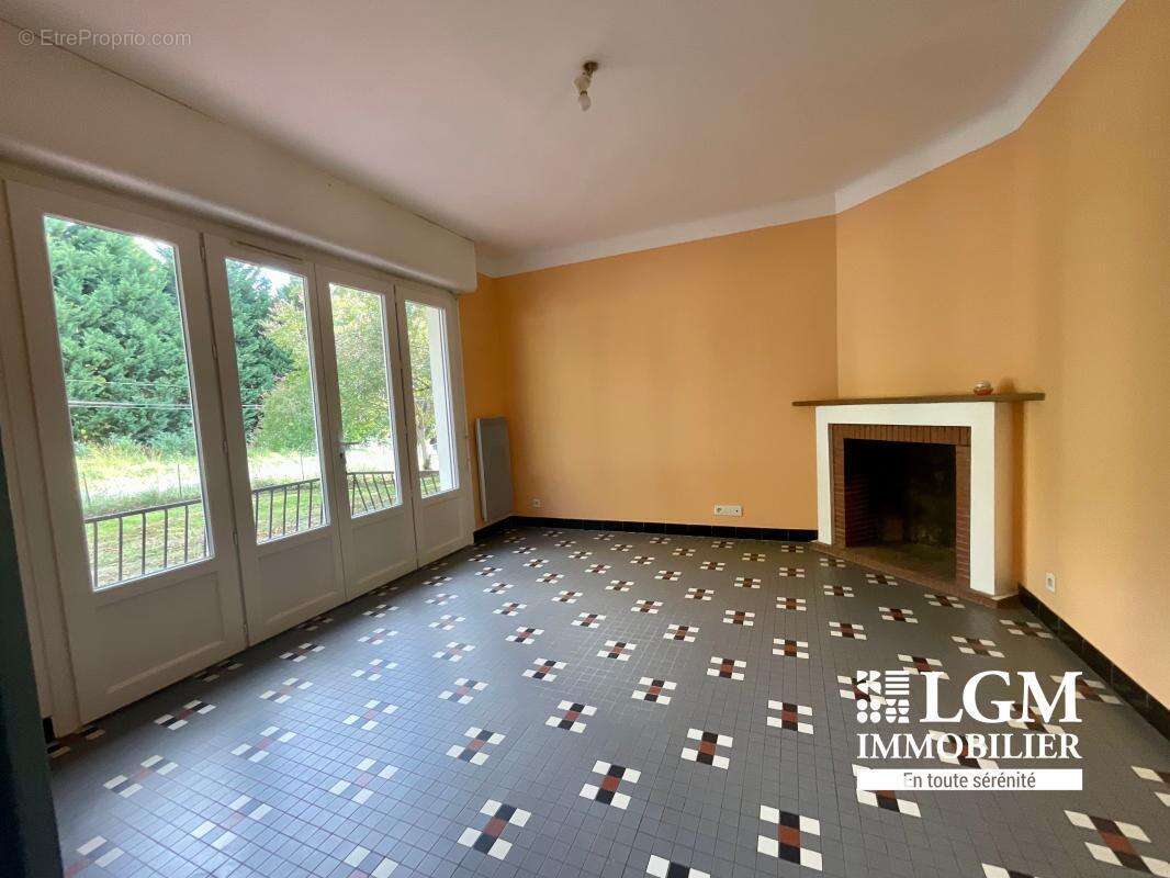 Maison à SAINT-PANDELON