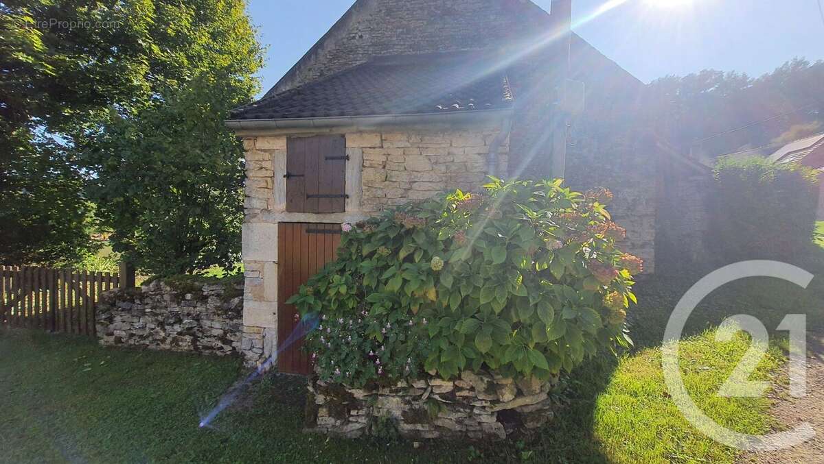 Maison à CORVOL-L&#039;ORGUEILLEUX