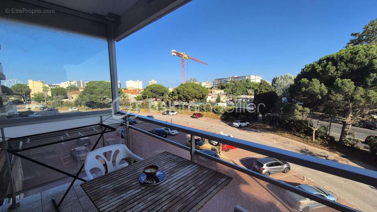 A vendre appartement studio de 19m² a canet en roussillon - cote port - terrasse - libre de toute occupation - photo 8