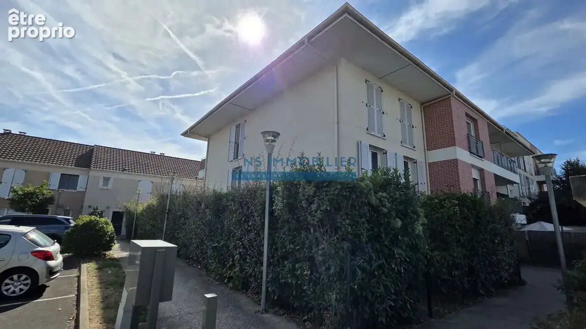 Appartement F4 74m2 + Terrasse + 2 Parkings - photo 9