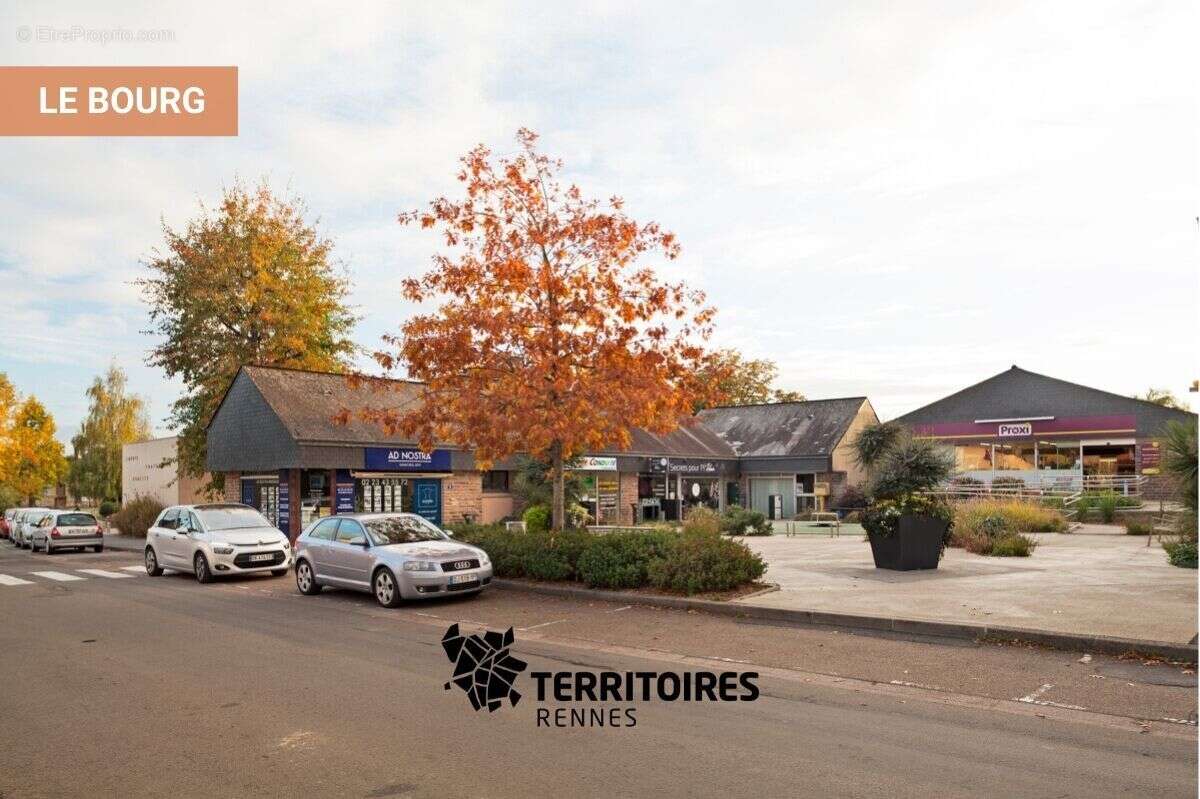 Terrain à LA CHAPELLE-THOUARAULT