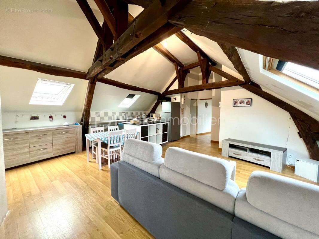 Appartement à PITHIVIERS
