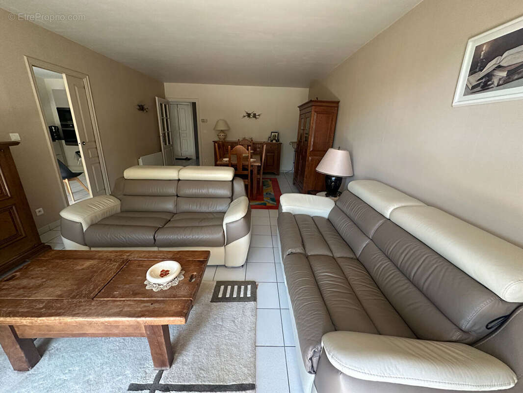 Appartement à COSNES-ET-ROMAIN