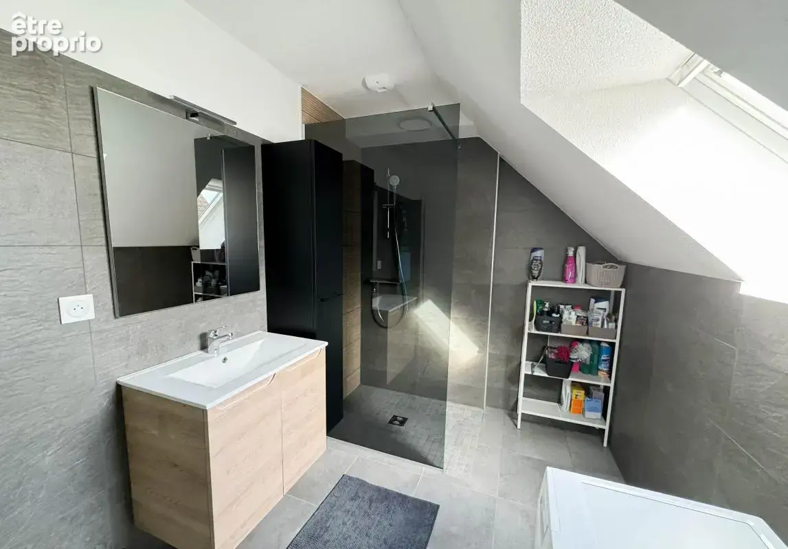 Appartement 2 pièces 46m² dernier étage d'une résidence récente sur Hoenheim Nord - photo 9