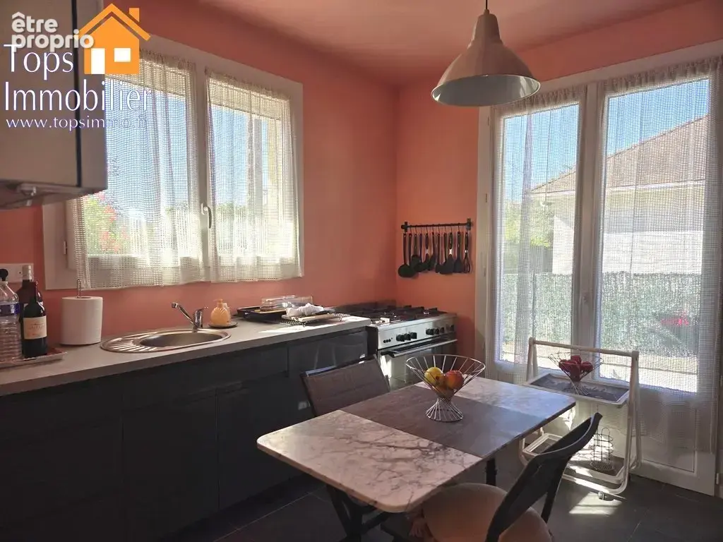 Maison de plain-pied avec jardin clos, au calme et proche du centre-ville - photo 4