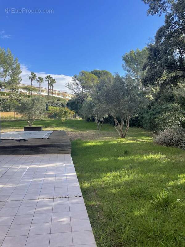 Appartement 130 m² à Saint-Raphael  - photo 9