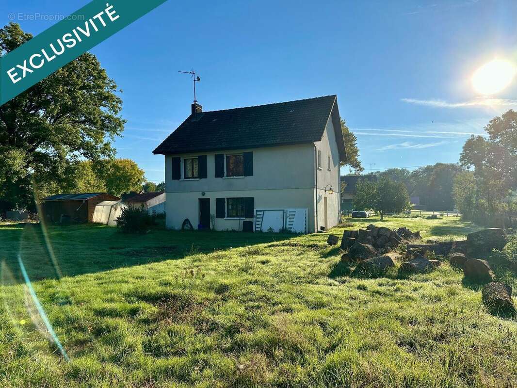 Photo 2 - Maison à LA CHAPELLE-HUGON