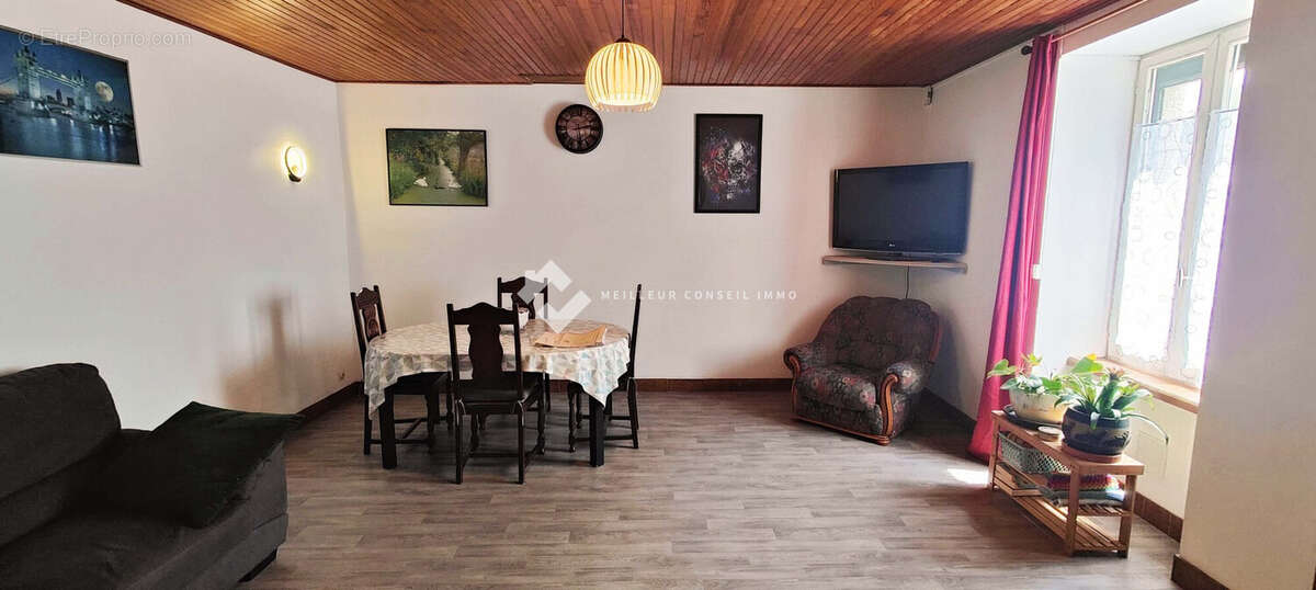 Maison 96 m² à Caurel  - photo 5