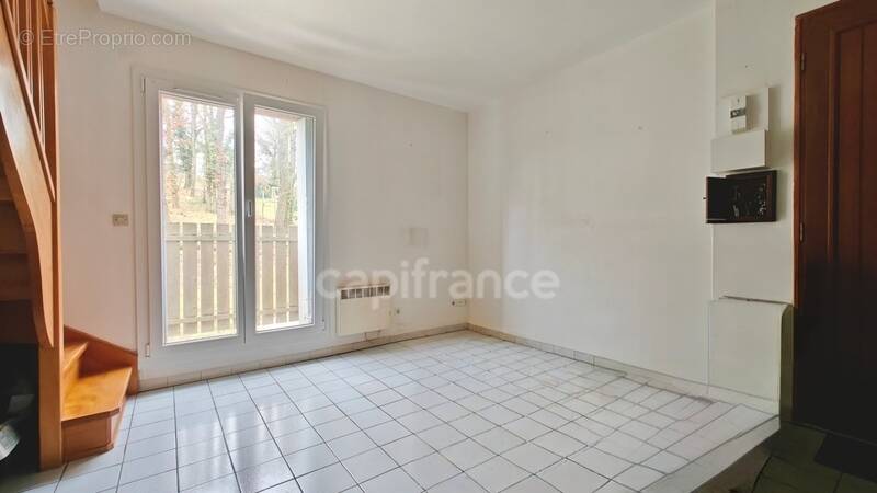 Appartement à BREUILLET