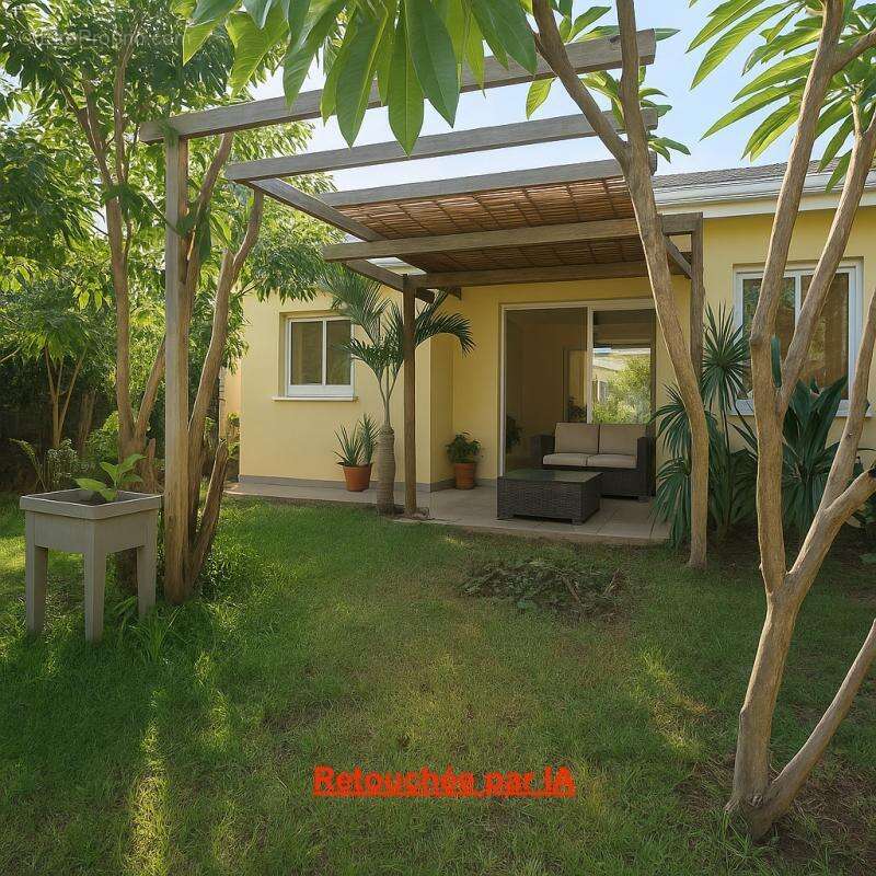 MAISON F4 à Saint Leu vendu loué (Réunion) - photo 8
