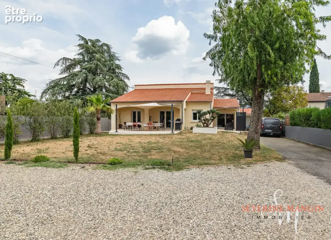Maison 138 m² à Romans-Sur-Isere  - photo 2