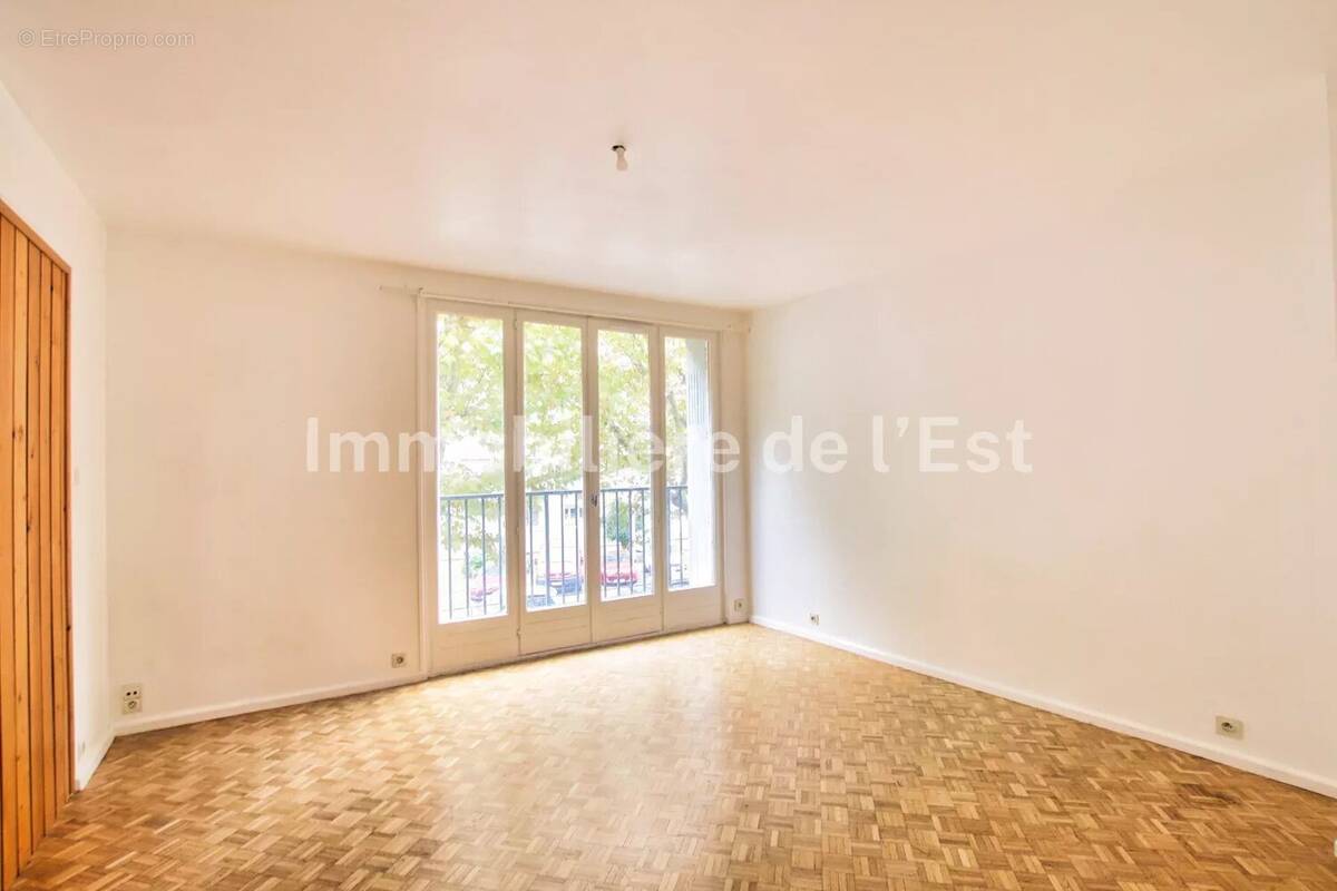 Appartement à LYON-8E