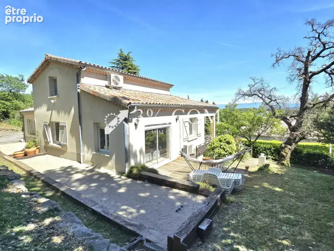 Maison à SAINT-GEORGES-LES-BAINS