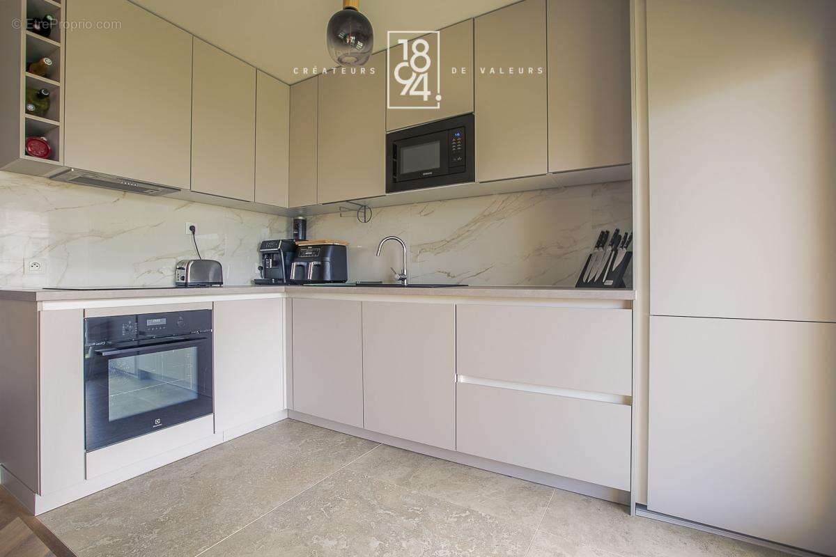 Appartement à MARSEILLE-8E