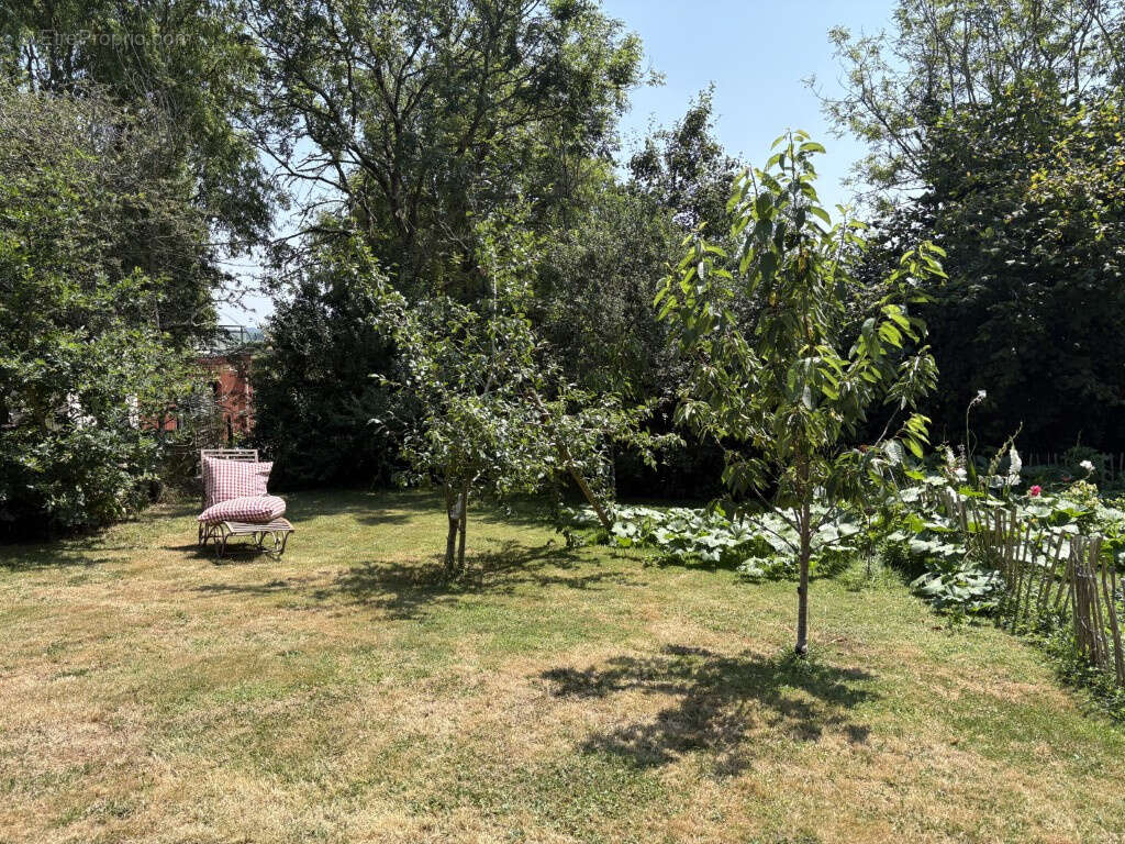 Ensemble immobilier d'exception   2 gîtes avec excellente rentabilité et une magnifique longère en pierre   Pr - photo 45