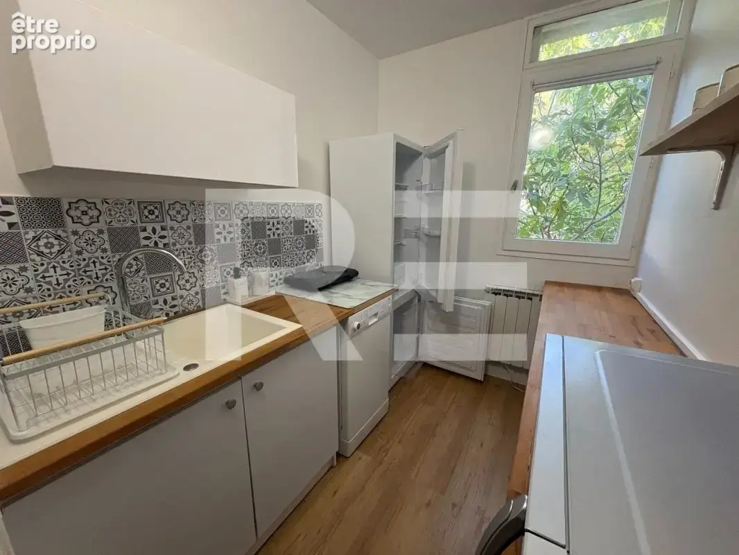 A vendre appartement renove dans le centre ville de nimes - photo 5