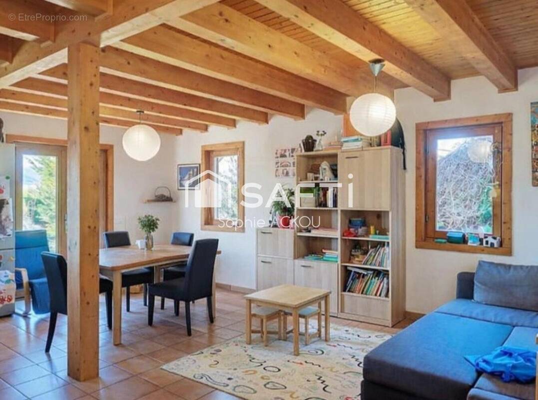 Photo 1 - Maison à LA BATIE-NEUVE
