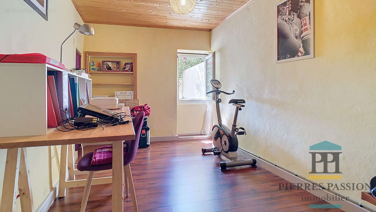 Maison à MONPRIMBLANC