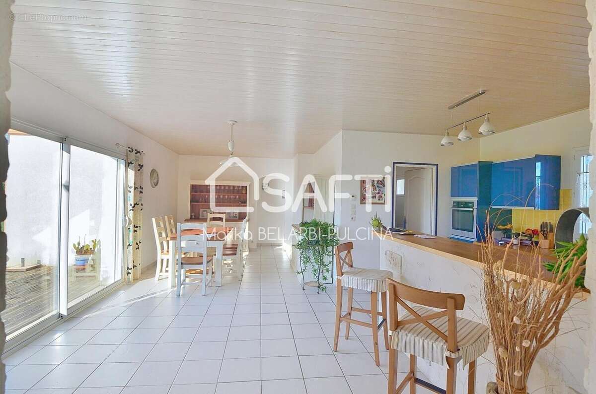 Photo 6 - Maison à POIROUX