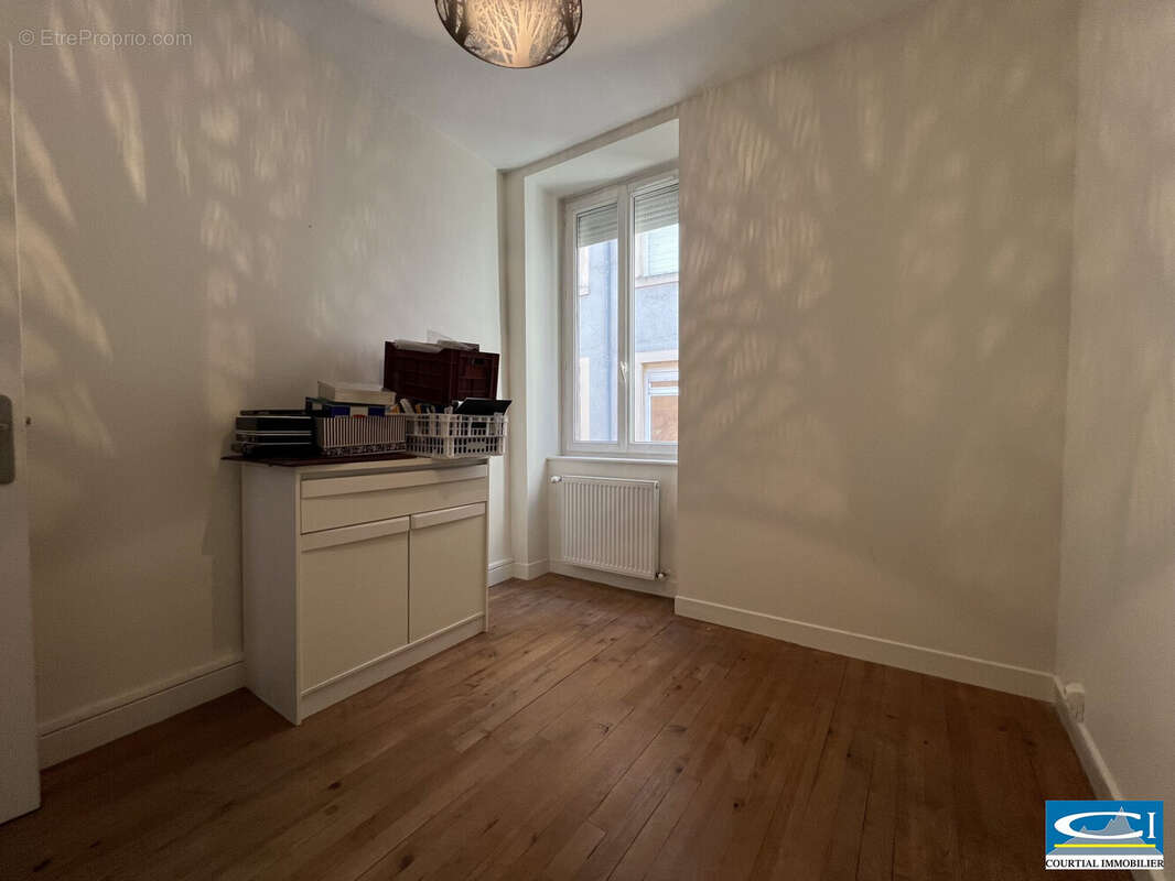 Appartement à TOURNON-SUR-RHONE