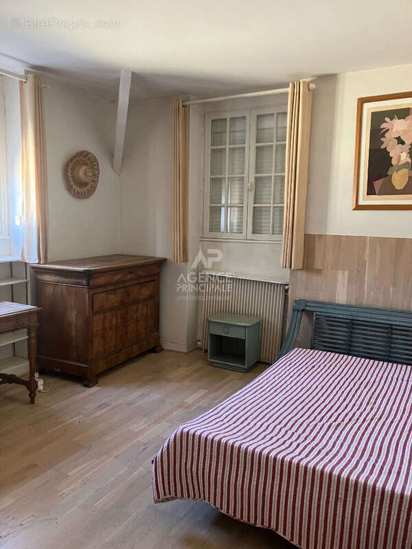 Maison à MAISONS-LAFFITTE