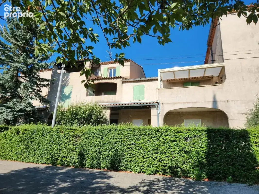 Appartement à L'ESCALE