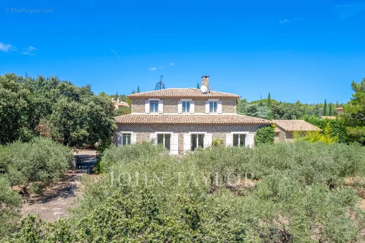 Maison à CABRIERES-D&#039;AVIGNON