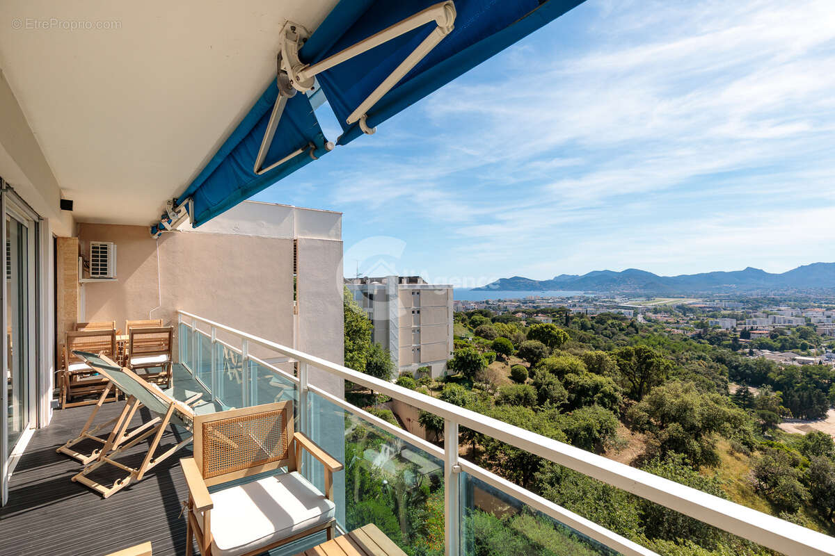 Appartement à LE CANNET
